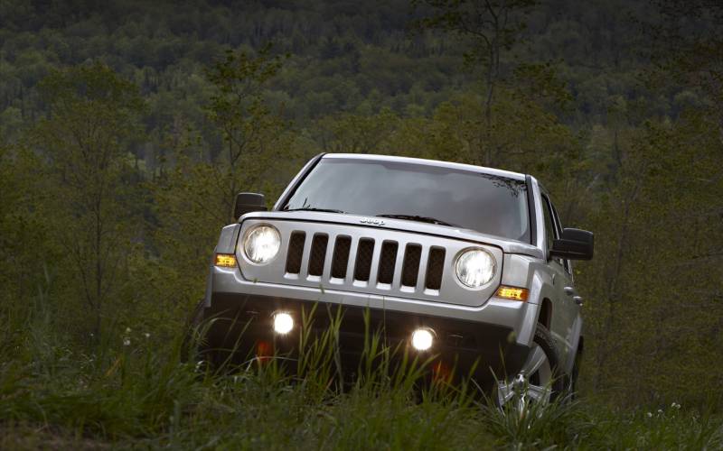 偏重公路性能的吉普车Jeep Patriot高清图片