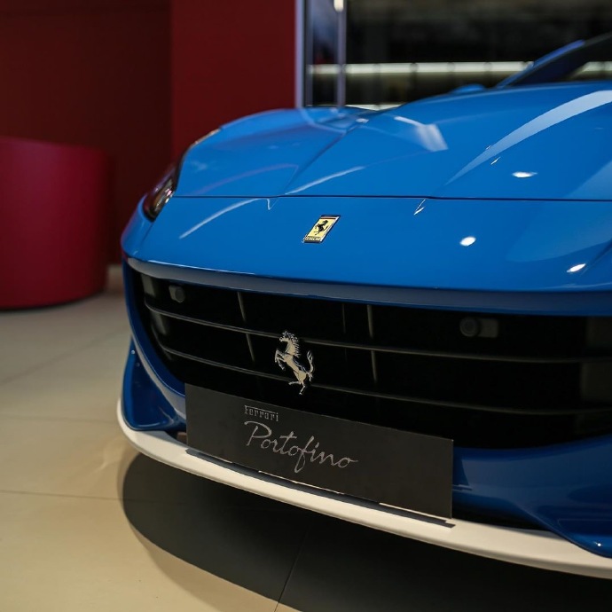 小巧精致的Ferrari Portofino