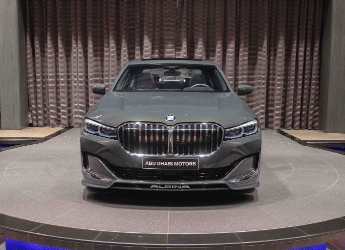 新宝马 Alpina B7 Biturbo Switch-Tronic All Wheel Drive