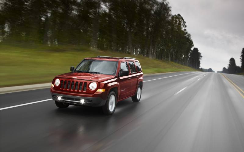 偏重公路性能的吉普车Jeep Patriot高清图片