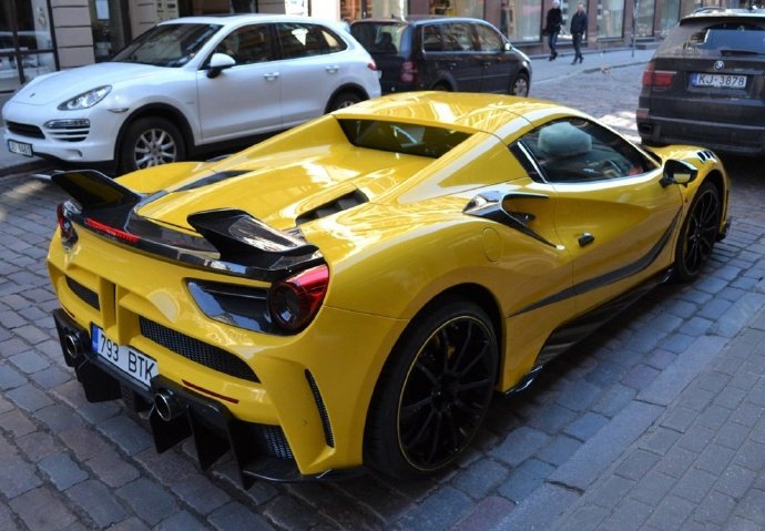 法拉利488 Spider Mansory Siracusa 4XX