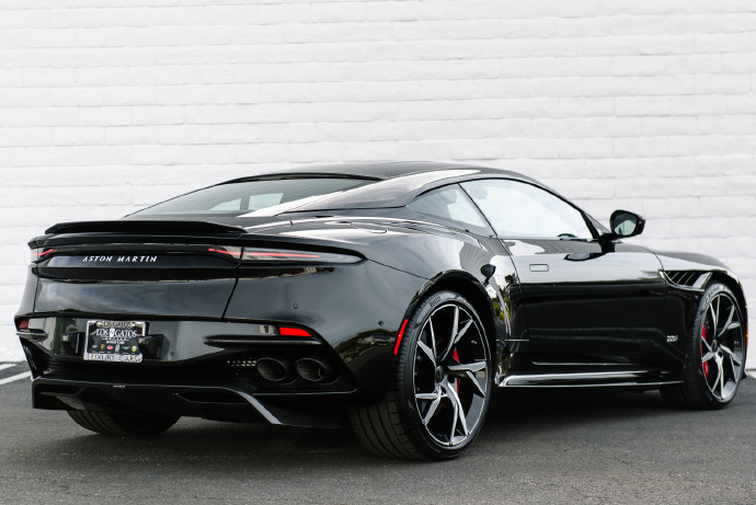 一组黑色帅气Aston Martin DBS Superleggera