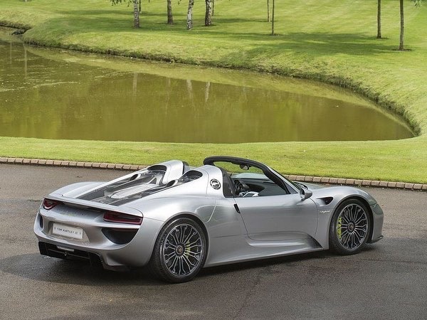 保时捷 918 Spyder 三神车里外观最低调的那位