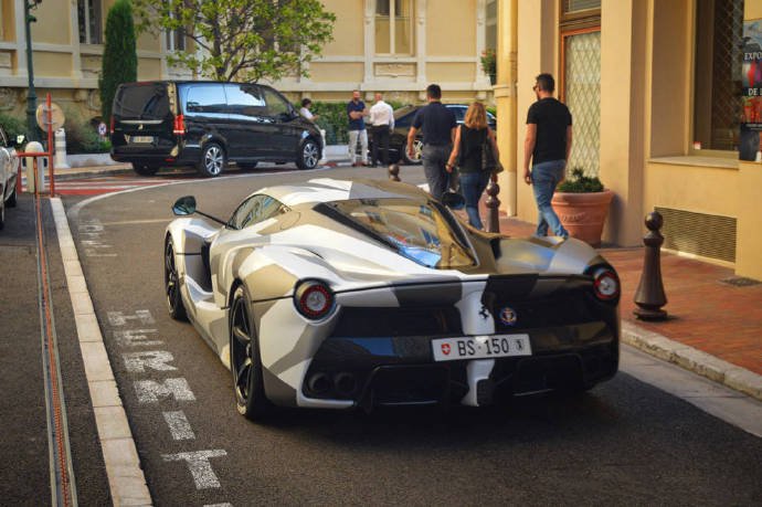 法拉利LaFerrari，迷彩服辣马