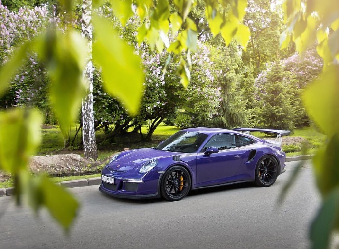 一组帅气骚紫色 保时捷 911 GT3 RS图片欣赏