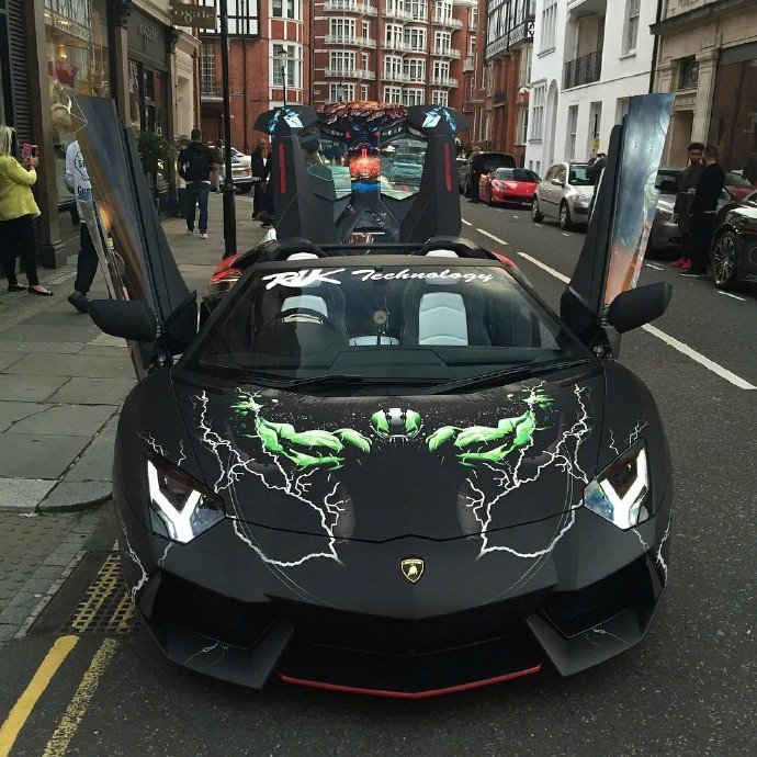 兰博基尼Aventador，好帅