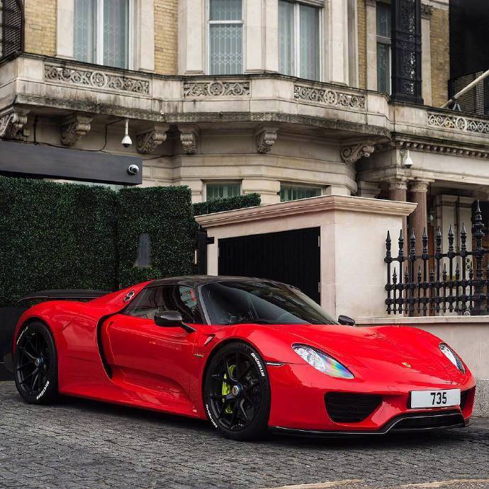 一组保时捷918 Spyder 街头诱惑图片欣赏