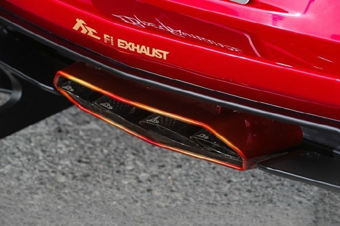 紅色帥氣的蘭博基尼Aventador LP700 with Fi Exhaust