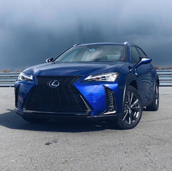 LEXUS UX 其實(shí)雷克薩斯可以在suv上做一個(gè)性能版本系列 ????