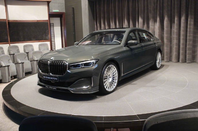 新宝马 Alpina B7 Biturbo Switch-Tronic All Wheel Drive