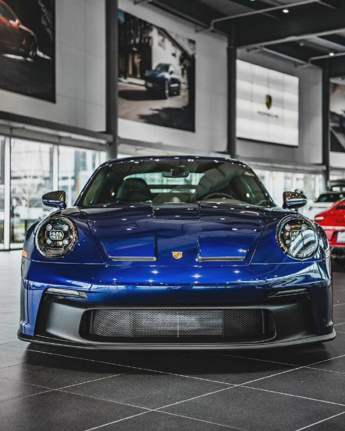 保时捷911 GT3，蓝色性能蛙