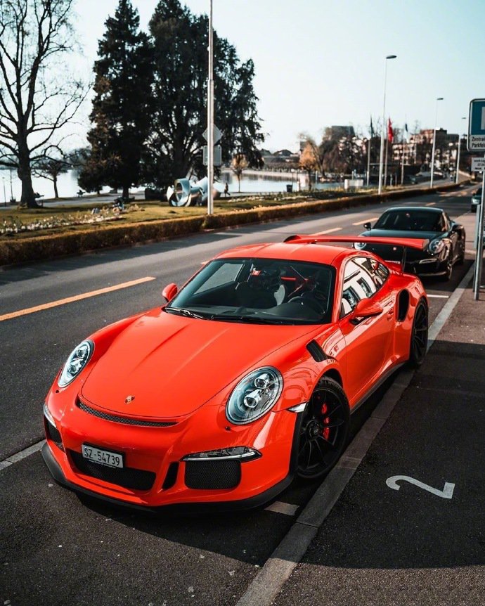 保時捷GT3 RS，帥的一匹