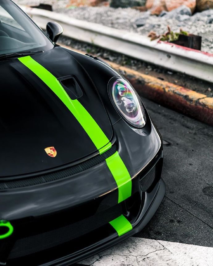 保时捷911 GT3 RS，这个配色超酷了