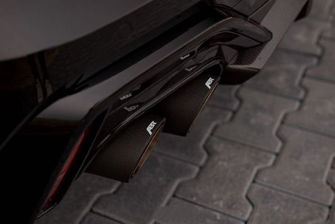 黑色四环，奥迪RS6-R