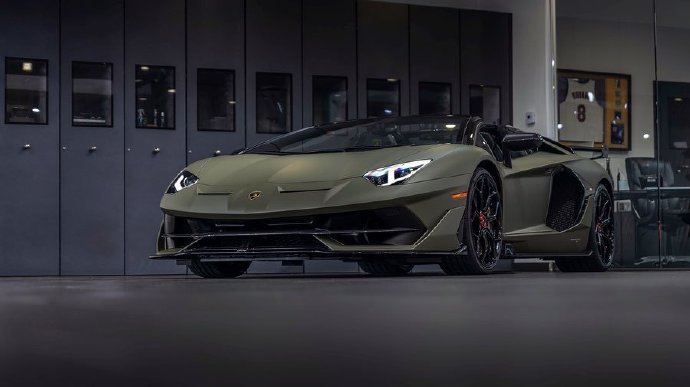 兰博基尼Aventador SVJ敞篷，配色超帅