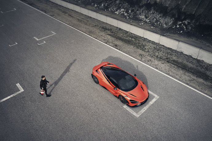 2021 Mclaren 765LT，炫酷十足