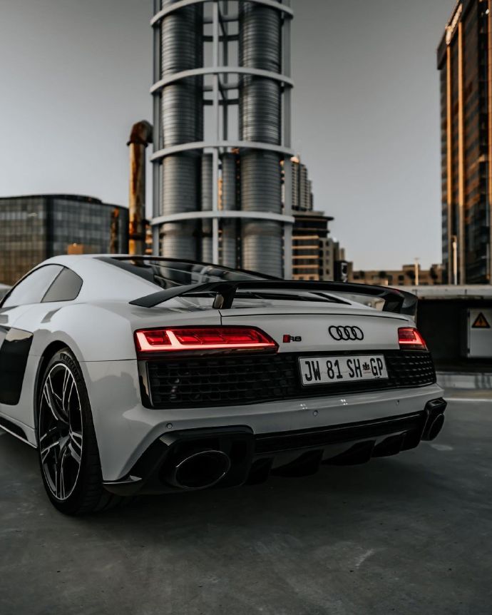 2021 奥迪R8 V10 Performance图片欣赏