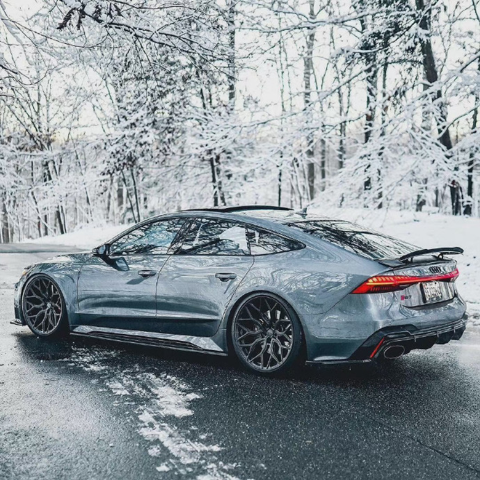 奥迪RS7 Sportback，带你走进冰雪世界