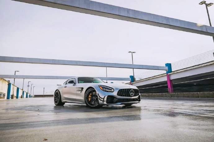 梅赛德斯- AMG GT R，太炸裂了