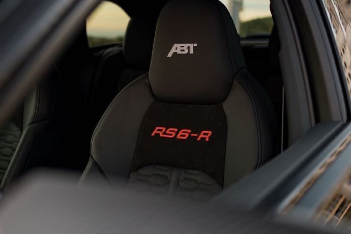 黑色四环，奥迪RS6-R