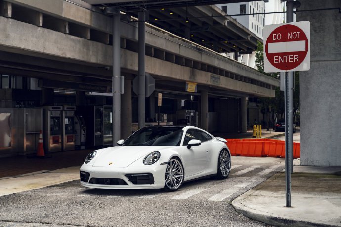 Porsche 911，设计非常棒