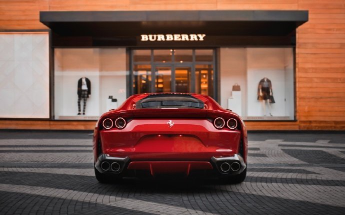 Ferrari 812  Superfast，唯美