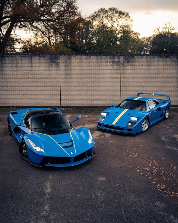 法拉利 Ferrari LaFerrari，蓝色太爱了