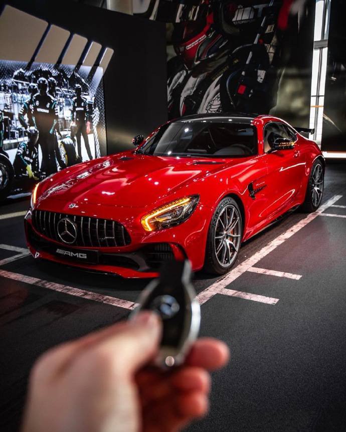 AMG GT R ，奔驰艺术品