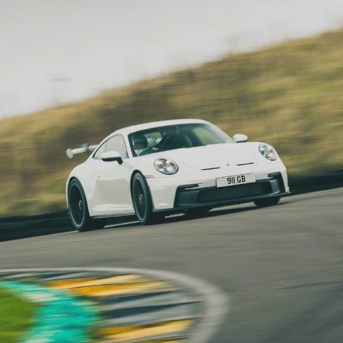 保时捷911 GT3，奔跑的姿态非常迷人