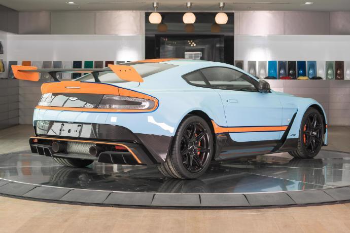 Aston Martin GT12 ???? 外形很經(jīng)典，帥氣滿分