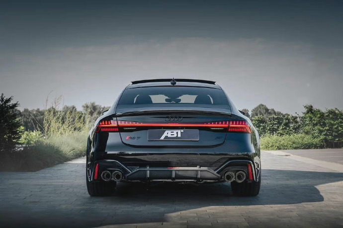 一组帅气的奥迪RS7-R Sportback汽车图片