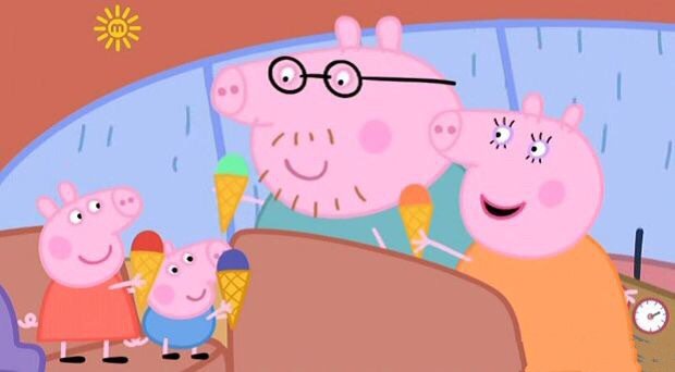 小猪佩奇一家人吃冰淇淋图片欣赏