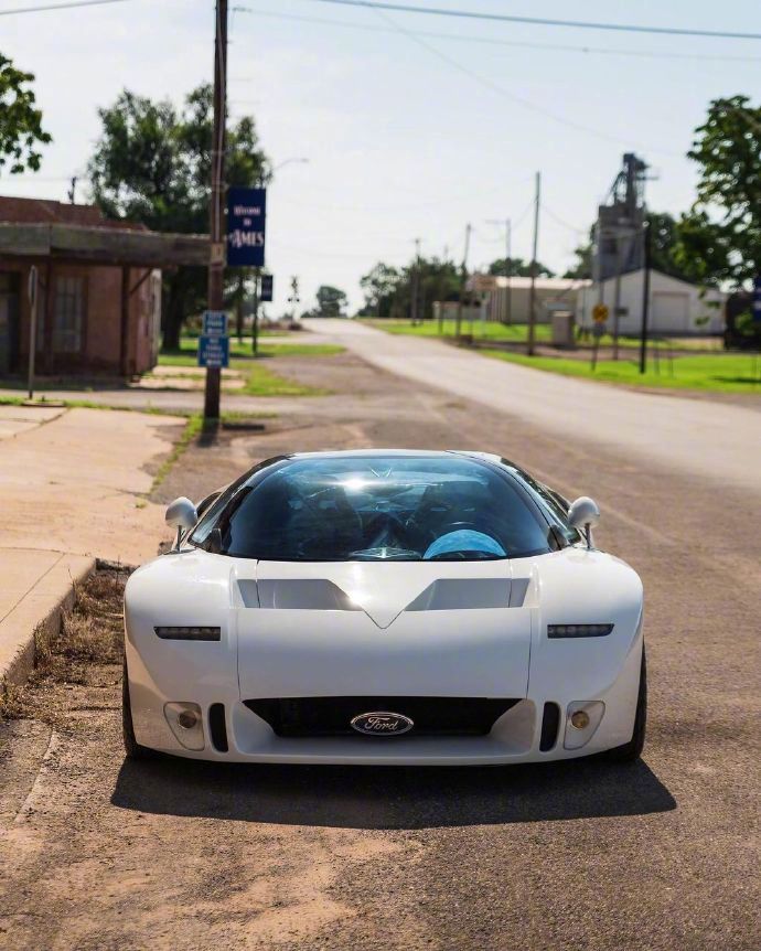 經(jīng)典車之福特Ford GT90