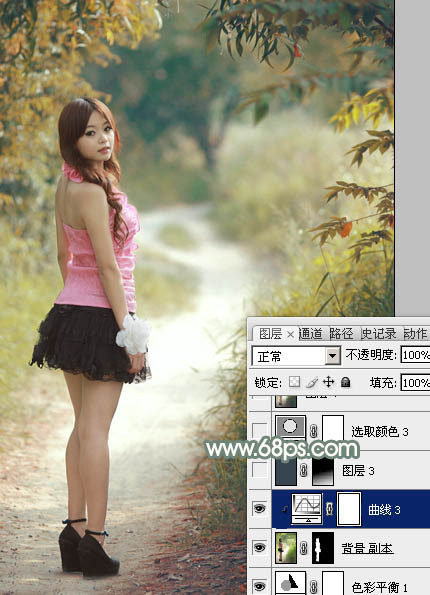 Photoshop給樹林中的紅衣美女加上漂亮的秋季色