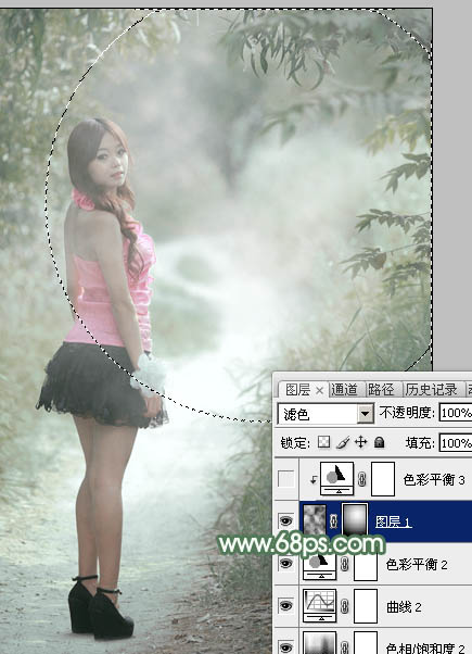 Photoshop给林间路上的美女加上梦幻的绿色调