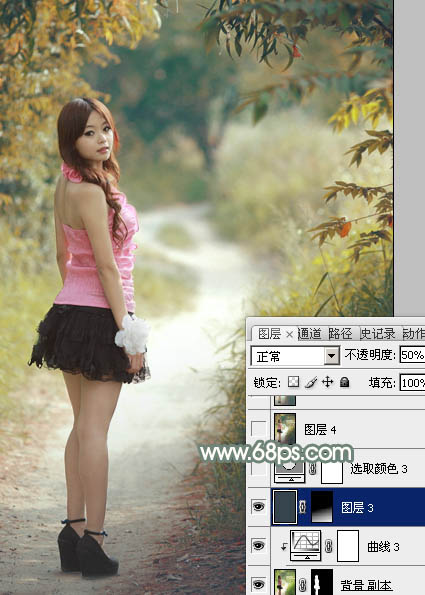 Photoshop給樹林中的紅衣美女加上漂亮的秋季色