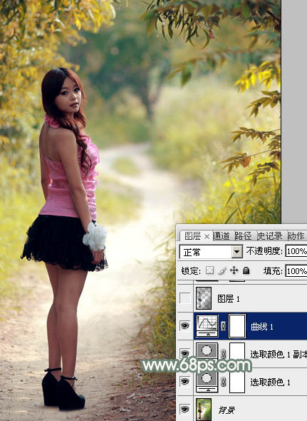 Photoshop給樹(shù)林中的紅衣美女加上漂亮的秋季色