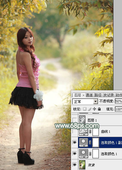 Photoshop給樹(shù)林中的紅衣美女加上漂亮的秋季色