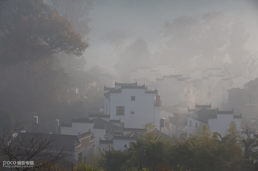 鄉(xiāng)村風景，調(diào)出秋天黃色調(diào)鄉(xiāng)村景色照片