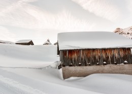 雪中小木屋風景圖片(10張)