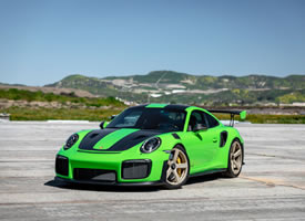 Porsche 911 GT2 RS 这颜色太耀眼了