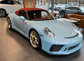 一枚里外一样骚的保时捷911 speedster