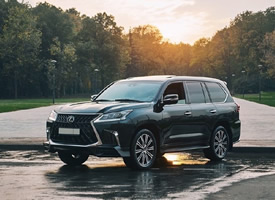 一组帅气的Cool boy Lexus LX 570 图片