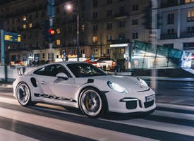 保时捷911 GT3 RS黑夜炸街，帅气满分